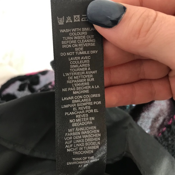 ASOS Structured Dolly Skater Dress Floral Black 0 - Picture 12 of 15